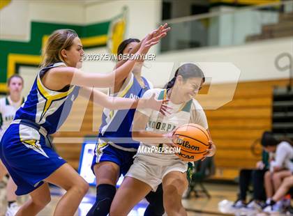 Thumbnail 3 in Nordhoff @ Moorpark photogallery.