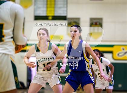 Thumbnail 2 in Nordhoff @ Moorpark photogallery.