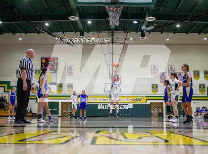 Thumbnail 2 in Nordhoff @ Moorpark photogallery.