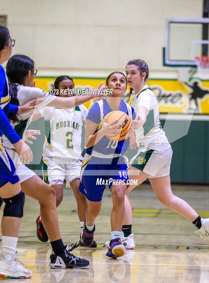 Thumbnail 1 in Nordhoff @ Moorpark photogallery.