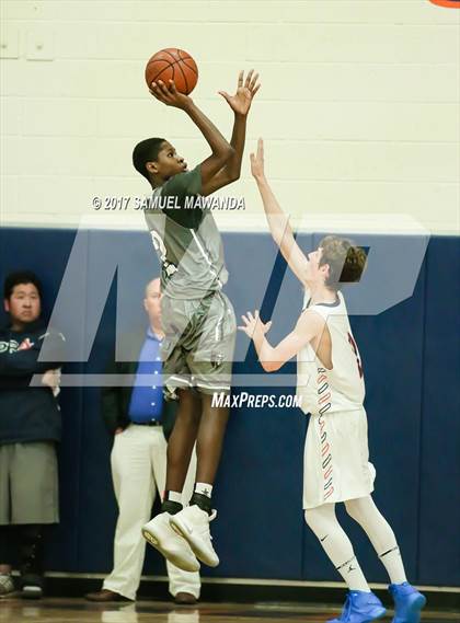 Thumbnail 1 in Chaminade vs St. Francis photogallery.