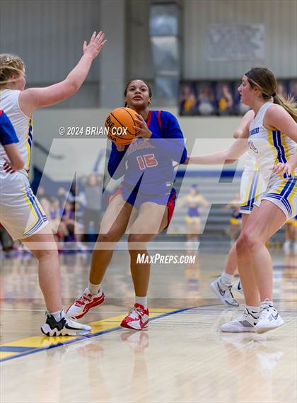 Thumbnail 3 in Paragould @ Mountain Home photogallery.