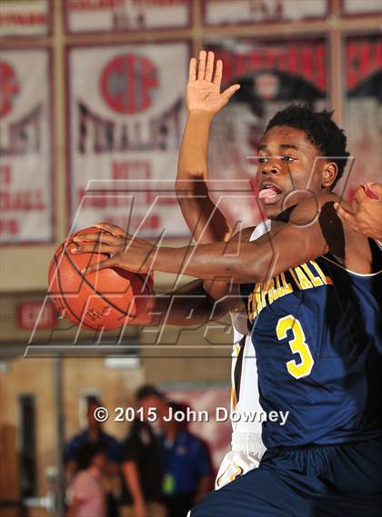 Thumbnail 2 in Campbell Hall vs. Crespi (CIF SoCal Regional D4 Final) photogallery.