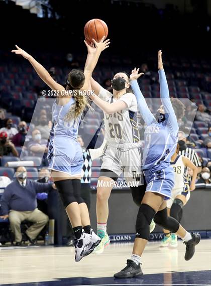 Thumbnail 2 in Pueblo vs Flowing Wells (MLK Basketball  Classic) photogallery.
