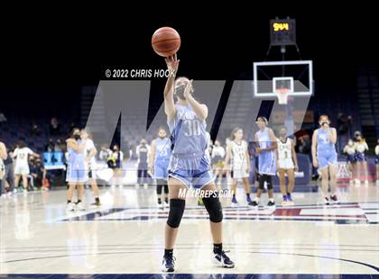 Thumbnail 3 in Pueblo vs Flowing Wells (MLK Basketball  Classic) photogallery.