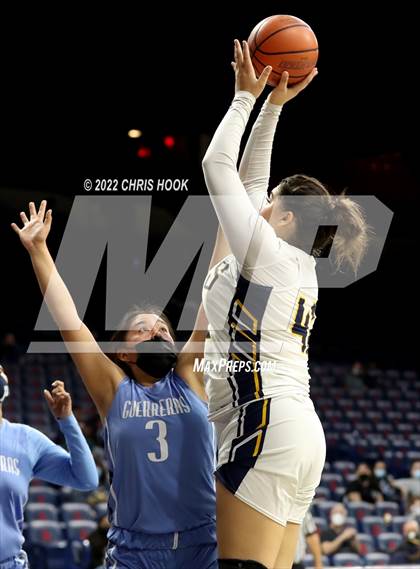 Thumbnail 3 in Pueblo vs Flowing Wells (MLK Basketball  Classic) photogallery.