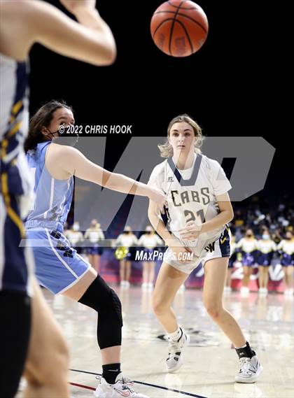 Thumbnail 3 in Pueblo vs Flowing Wells (MLK Basketball  Classic) photogallery.