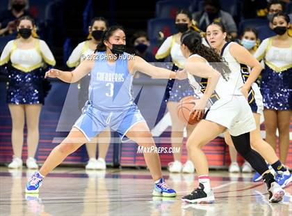 Thumbnail 2 in Pueblo vs Flowing Wells (MLK Basketball  Classic) photogallery.