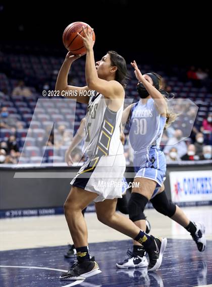 Thumbnail 2 in Pueblo vs Flowing Wells (MLK Basketball  Classic) photogallery.