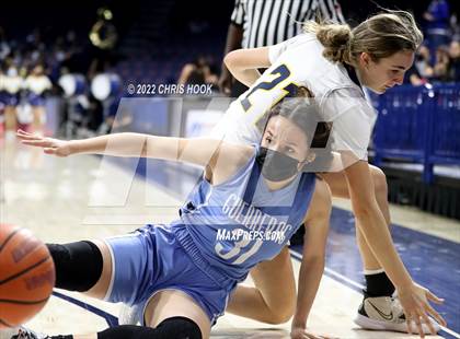 Thumbnail 2 in Pueblo vs Flowing Wells (MLK Basketball  Classic) photogallery.