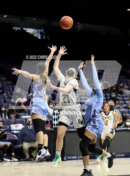 Thumbnail 3 in Pueblo vs Flowing Wells (MLK Basketball  Classic) photogallery.