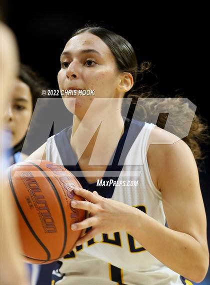 Thumbnail 1 in Pueblo vs Flowing Wells (MLK Basketball  Classic) photogallery.