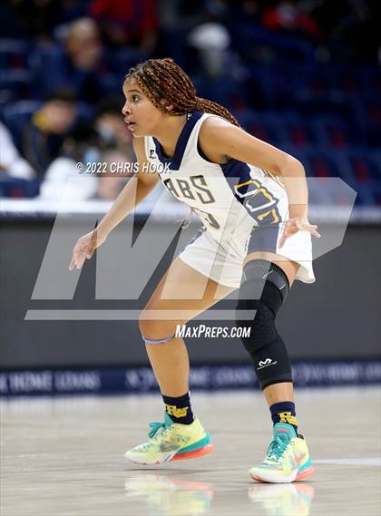 Thumbnail 1 in Pueblo vs Flowing Wells (MLK Basketball  Classic) photogallery.