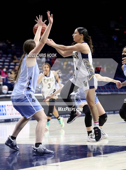 Thumbnail 3 in Pueblo vs Flowing Wells (MLK Basketball  Classic) photogallery.