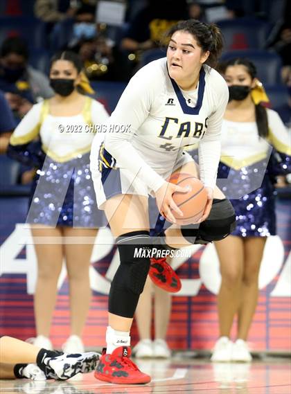 Thumbnail 3 in Pueblo vs Flowing Wells (MLK Basketball  Classic) photogallery.