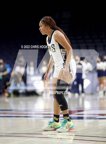 Thumbnail 3 in Pueblo vs Flowing Wells (MLK Basketball  Classic) photogallery.