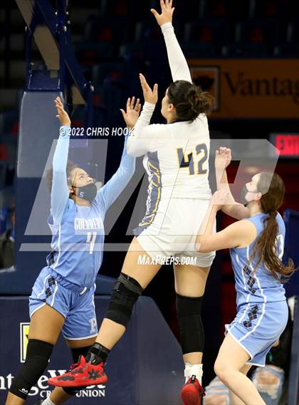 Thumbnail 1 in Pueblo vs Flowing Wells (MLK Basketball  Classic) photogallery.
