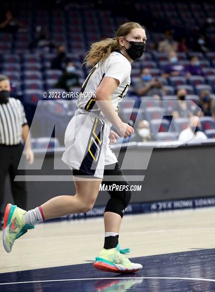 Thumbnail 2 in Pueblo vs Flowing Wells (MLK Basketball  Classic) photogallery.