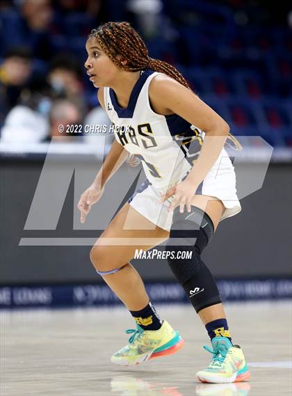 Thumbnail 2 in Pueblo vs Flowing Wells (MLK Basketball  Classic) photogallery.