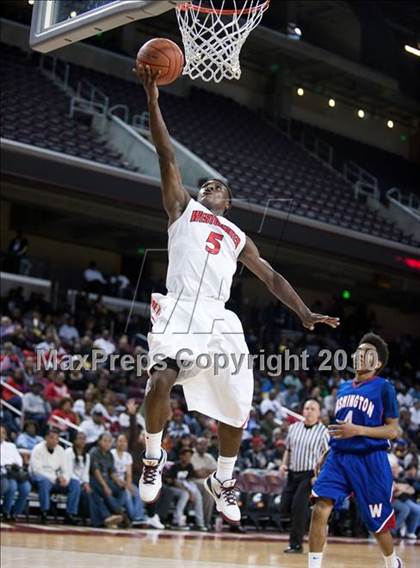 Thumbnail 2 in Washington vs. Westchester (CIF LA City D1 Semifinal) photogallery.