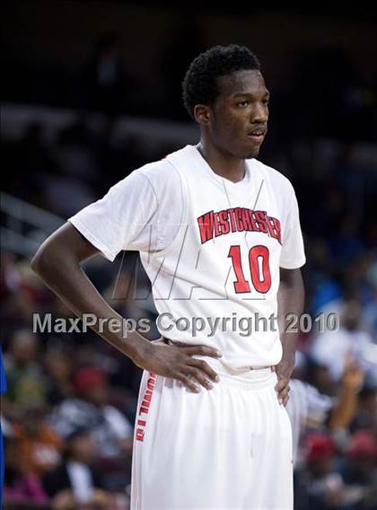 Thumbnail 2 in Washington vs. Westchester (CIF LA City D1 Semifinal) photogallery.