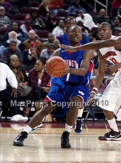 Thumbnail 2 in Washington vs. Westchester (CIF LA City D1 Semifinal) photogallery.