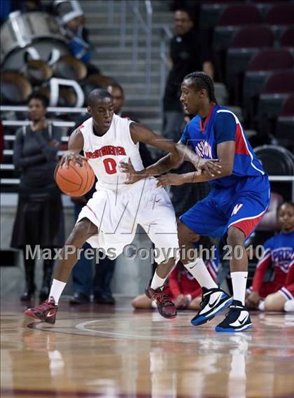 Thumbnail 3 in Washington vs. Westchester (CIF LA City D1 Semifinal) photogallery.