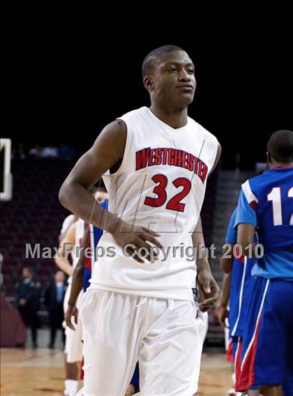 Thumbnail 1 in Washington vs. Westchester (CIF LA City D1 Semifinal) photogallery.
