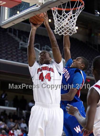 Thumbnail 3 in Washington vs. Westchester (CIF LA City D1 Semifinal) photogallery.