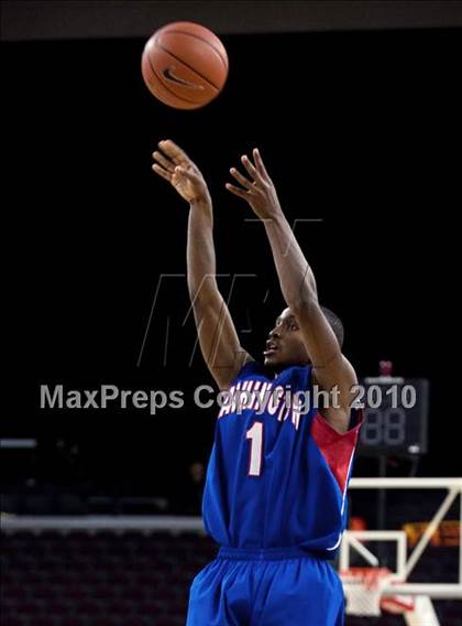 Thumbnail 1 in Washington vs. Westchester (CIF LA City D1 Semifinal) photogallery.