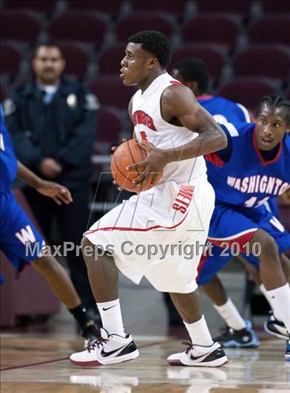 Thumbnail 3 in Washington vs. Westchester (CIF LA City D1 Semifinal) photogallery.