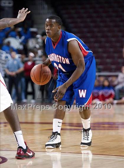 Thumbnail 3 in Washington vs. Westchester (CIF LA City D1 Semifinal) photogallery.