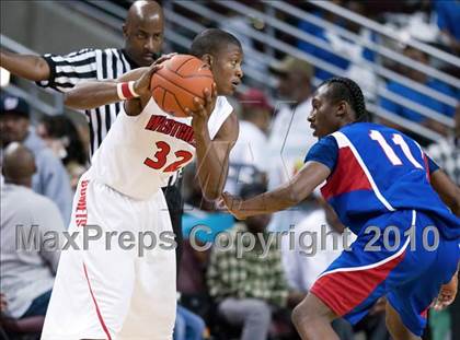 Thumbnail 3 in Washington vs. Westchester (CIF LA City D1 Semifinal) photogallery.