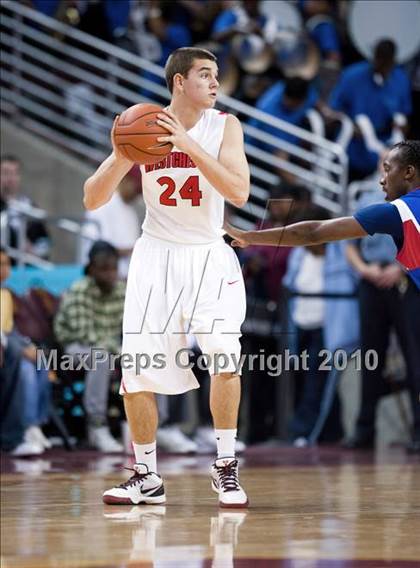 Thumbnail 1 in Washington vs. Westchester (CIF LA City D1 Semifinal) photogallery.