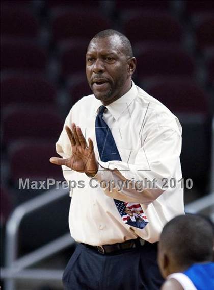 Thumbnail 3 in Washington vs. Westchester (CIF LA City D1 Semifinal) photogallery.