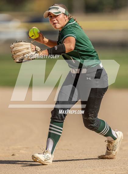 Thumbnail 3 in Grand Island @ Lincoln Southwest photogallery.
