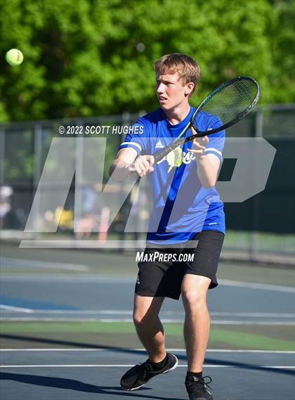 Thumbnail 1 in TSSAA 2A Regional Division 1 photogallery.