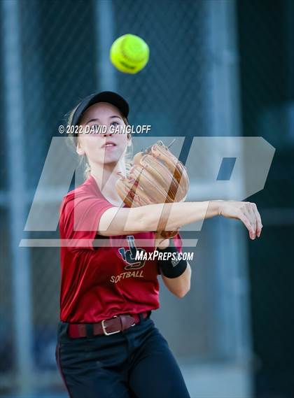 Thumbnail 1 in San Juan Hills vs JSerra Catholic (Scrimmage) photogallery.