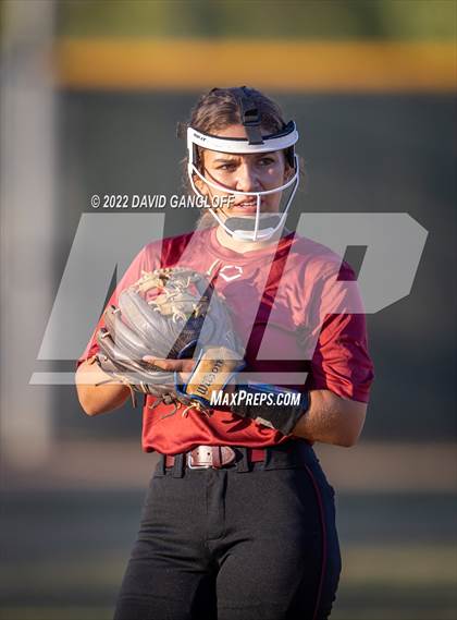 Thumbnail 2 in San Juan Hills vs JSerra Catholic (Scrimmage) photogallery.