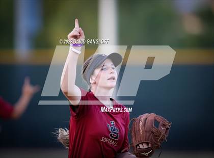 Thumbnail 3 in San Juan Hills vs JSerra Catholic (Scrimmage) photogallery.