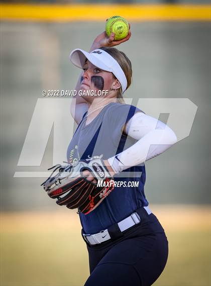 Thumbnail 2 in San Juan Hills vs JSerra Catholic (Scrimmage) photogallery.