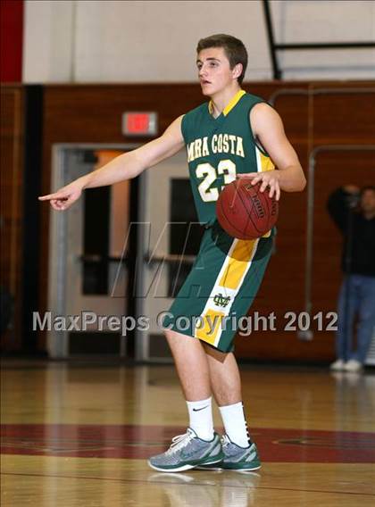 Thumbnail 2 in Mira Costa vs. South Torrance (Hilltop Classic) photogallery.