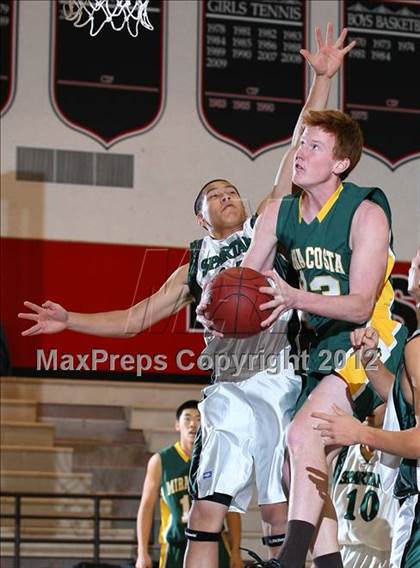 Thumbnail 1 in Mira Costa vs. South Torrance (Hilltop Classic) photogallery.