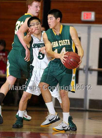 Thumbnail 3 in Mira Costa vs. South Torrance (Hilltop Classic) photogallery.