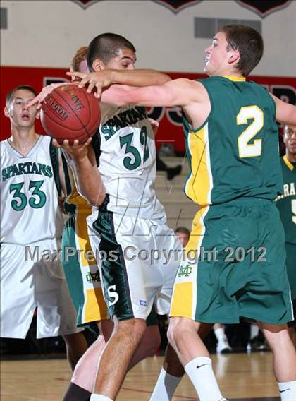Thumbnail 1 in Mira Costa vs. South Torrance (Hilltop Classic) photogallery.