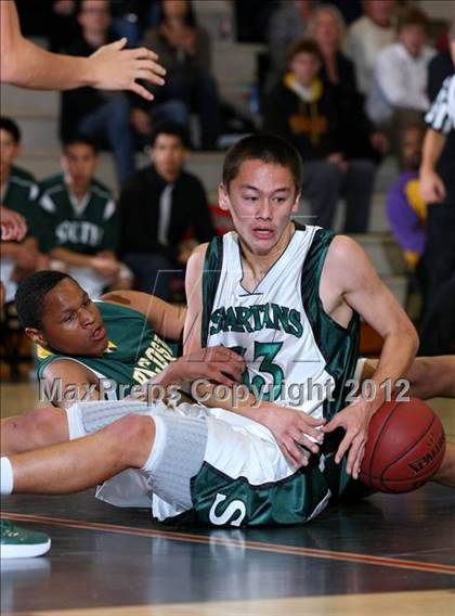 Thumbnail 3 in Mira Costa vs. South Torrance (Hilltop Classic) photogallery.