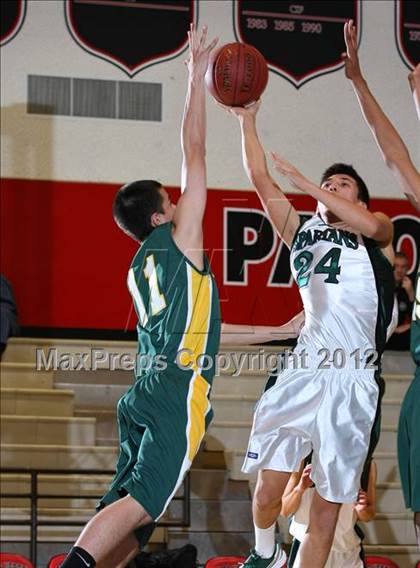 Thumbnail 2 in Mira Costa vs. South Torrance (Hilltop Classic) photogallery.