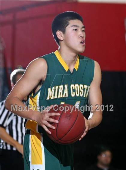 Thumbnail 3 in Mira Costa vs. South Torrance (Hilltop Classic) photogallery.