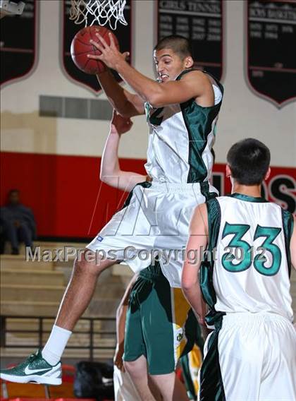 Thumbnail 1 in Mira Costa vs. South Torrance (Hilltop Classic) photogallery.