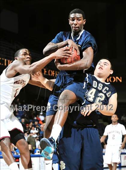 Thumbnail 3 in Alemany vs. St. John Bosco (CIF D3 SoCal Regional Final) photogallery.